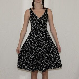 y2k navy midi dress with leaf print size 4 gap cotton